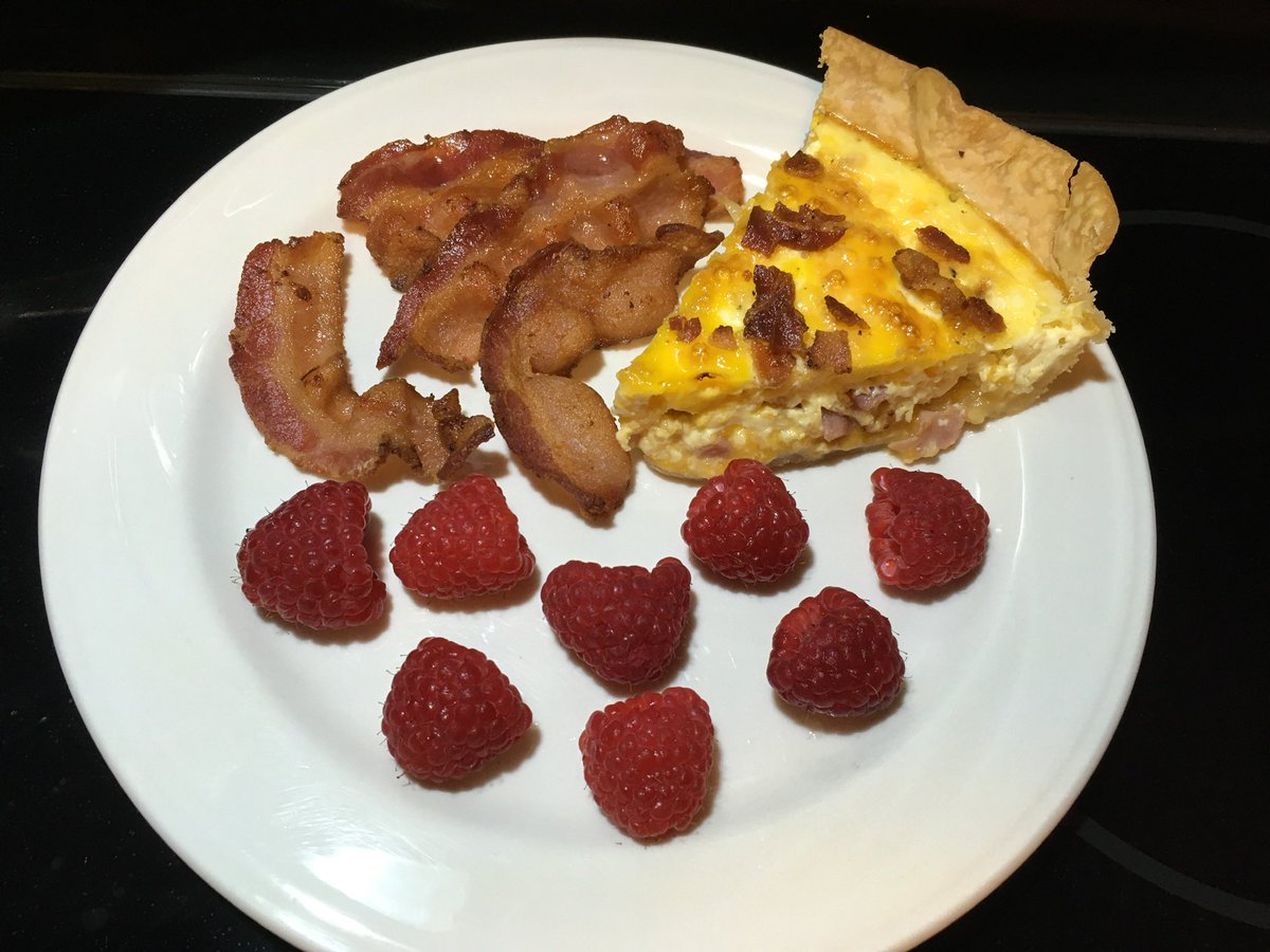 NariaSwAy's tweet photo. Good morning ☀️ I promised chat I would post a picture of my #homemadequiche ❤️ I hope everyone has an amazing day!!! https://t.co/nozvrPne3s