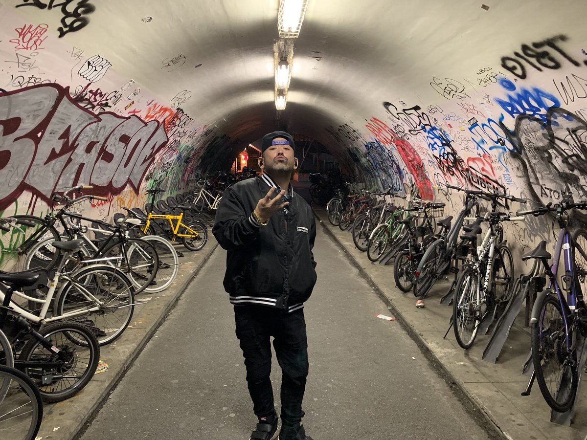 RAGGAMAC's tweet photo. 🔥🔥🔥📱
#raggamac #pitbullfighter #kingpapa #名古屋 #大曽根 #reggae #hiphop #名古屋レゲエ #名古屋ヒップホップ https://t.co/0rsMKyjxbx