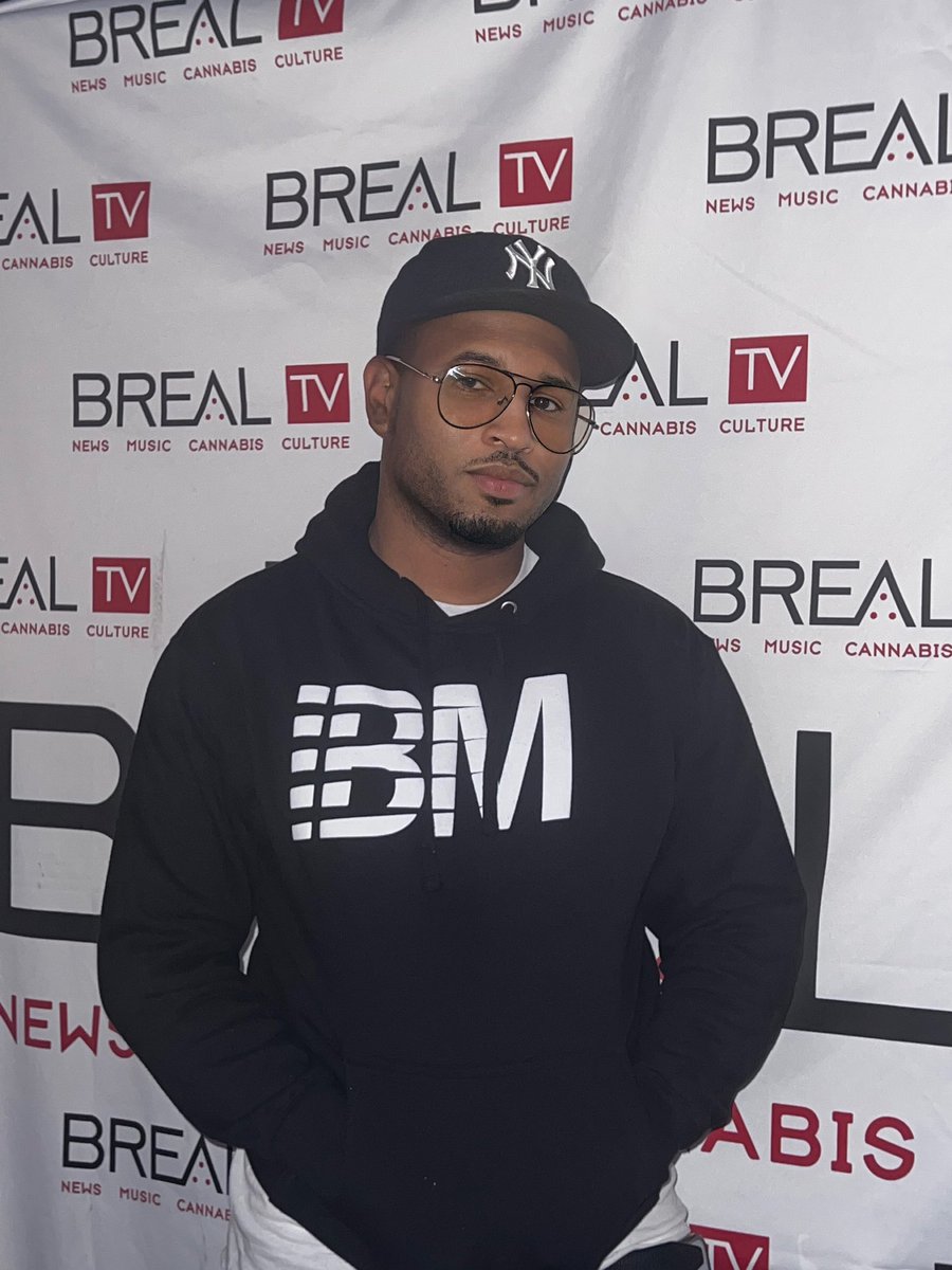 Itslucecannon's tweet photo. @brealtv https://t.co/bcXe2NDCKJ