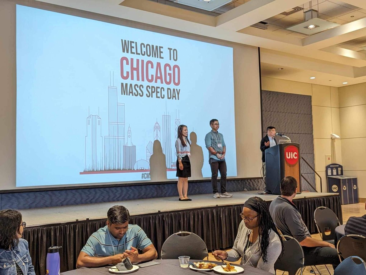 ChiMassSpecDay's tweet image. Congrats to Daniel Hu of the @ChampionNd and Jacey Tran of the @LiResearch @LingjunLi2 for winning the 2023 CMSD Enrichment Award! #cmsd2023