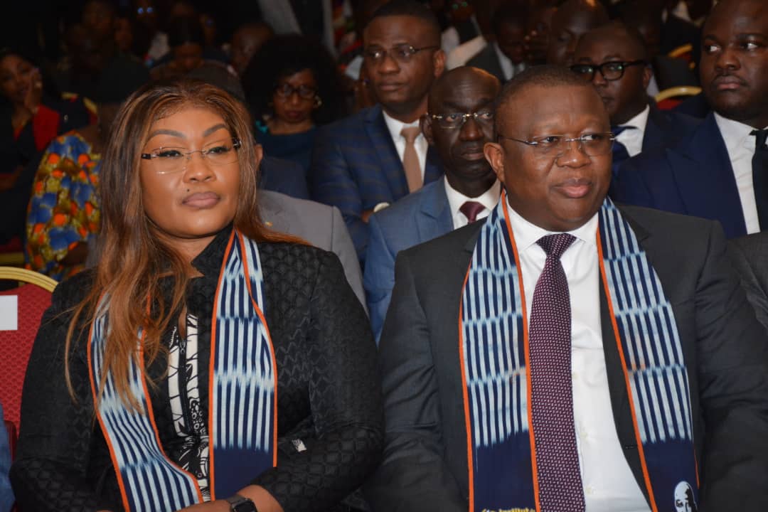 MINCOM_CI's tweet photo. Le Ministre de la Communication et de l’Economie Numérique,, a pris part, le jeudi 06 juillet 2023, à Sofitel Hôtel Ivoire d’Abidjan, à la cérémonie de graduation des auditeurs de la 2ème promotion de l’Institut de Formation Politique – Amadou Gon COULIBALY.
#IFPAGC
#AGC
#MICEN https://t.co/4JjCUYeuSk