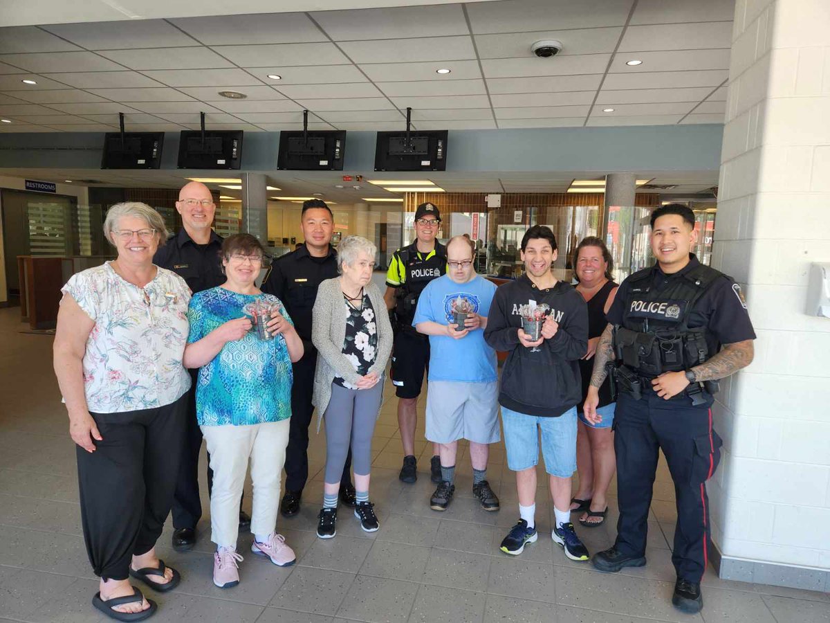 London Police Service ON tweet media