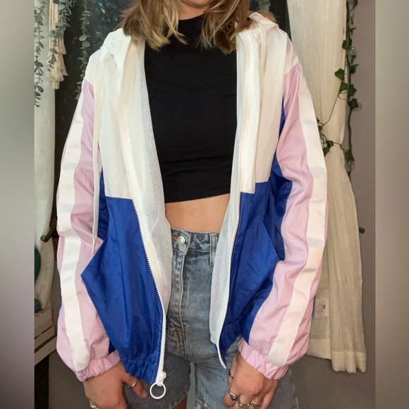 jakhot10's tweet photo. So good I had to share! Check out all the items I'm loving on @Poshmarkapp #poshmark #fashion #style #shopmycloset #forever21 #champion #michaelmichaelkors: https://t.co/m9N8tNRISS https://t.co/w3ibGUrhoW