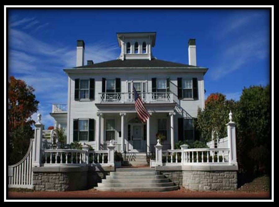 MaineStateMuse's tweet photo. ☀️ Summer is a great time to visit Maine’s beautiful Capitol! Guided tours are offered weekdays at both the 🏛 State House and the 🏘 Blaine House.🌳 If that isn’t enough history in one place, how about adding a historic tour of scenic Capitol Park! https://t.co/eBKdbA0MaS https://t.co/RiT0wyTkI0