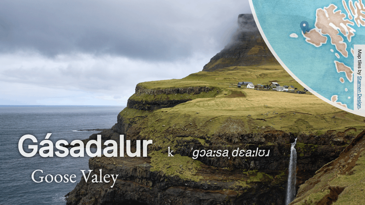 ForoysktDaily's tweet photo. #Gásadalur (pop. 13) is situated in a deep valley (#dalur)

It’s said its name comes from a woman named #Gæsa - the wife of a 12th century bishop - who according to legend was the one who founded the village

#gása is also a #Faroese word for a goose

#FaroeseCities #FaroeIslands https://t.co/lJYg5rql2e