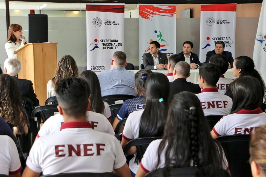 MECpy's tweet photo. Nos preparamos para los Juegos Escolares y Estudiantiles Nacionales 2⃣0⃣2⃣3⃣🇵🇾

El intercolegial deportivo más importante del país que reunirá a 6️⃣0️⃣0️⃣0️⃣0️⃣ niños, niñas y adolescentes de 5️⃣0️⃣0️⃣0️⃣ instituciones educativas 👧🧒🇵🇾 https://t.co/gEUoKaCxtk