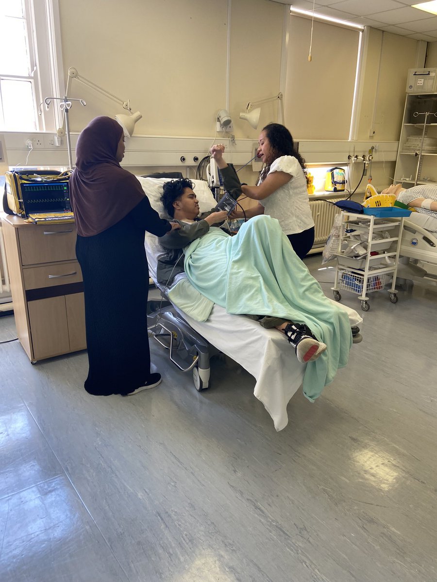 aewxhpdns's tweet photo. Great TILS team day today, active participation and great learning from the SIM #trauma #teamwork #communication #activelearning #simulation @Whipps_ED @WhippsCrossHosp @FionaMccreesh @julesday61_day @ratansiz @CGZimuto @ElliottsThe https://t.co/0DzrMOTaJn