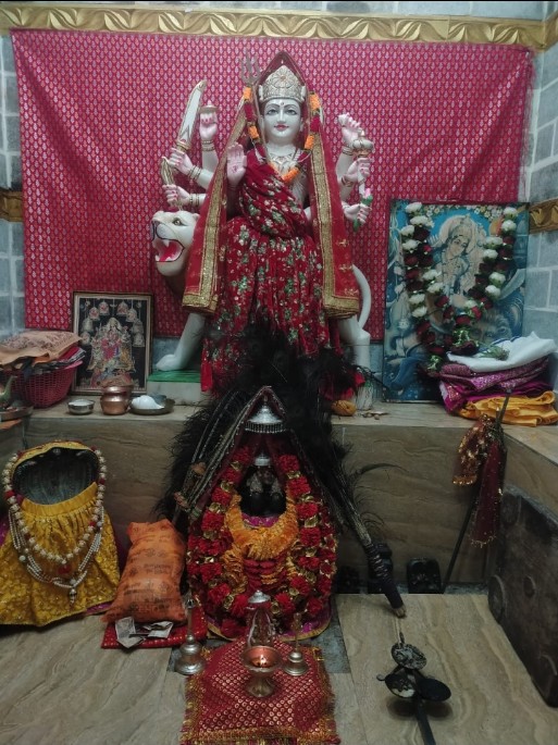 shiv_gaura's tweet photo. #GauriShankar Jai shiv Shakti gaura Mata madhogan mata temple https://t.co/aipkYkW5OE