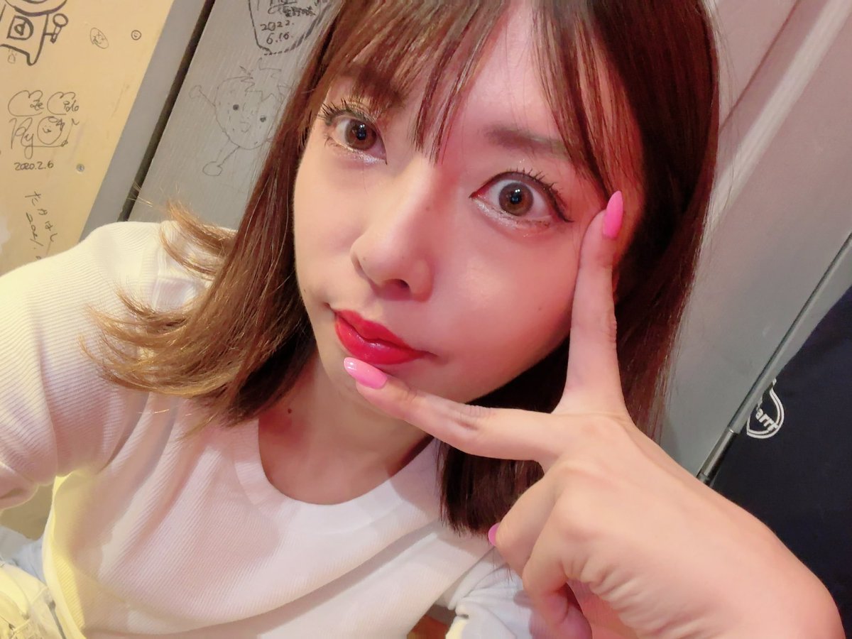 melisa_ohashi's tweet photo. 今日は #渋谷ClubMalcolm で #IDOLSCRAMBLE に出演しました☺️
応援してくださった皆様
ありがとうございました😊🌟
Turn Up The Music
Shiny Sky
願い
Over Tune!!
次も頑張るよー!💪 https://t.co/R0Hw96Rk5D