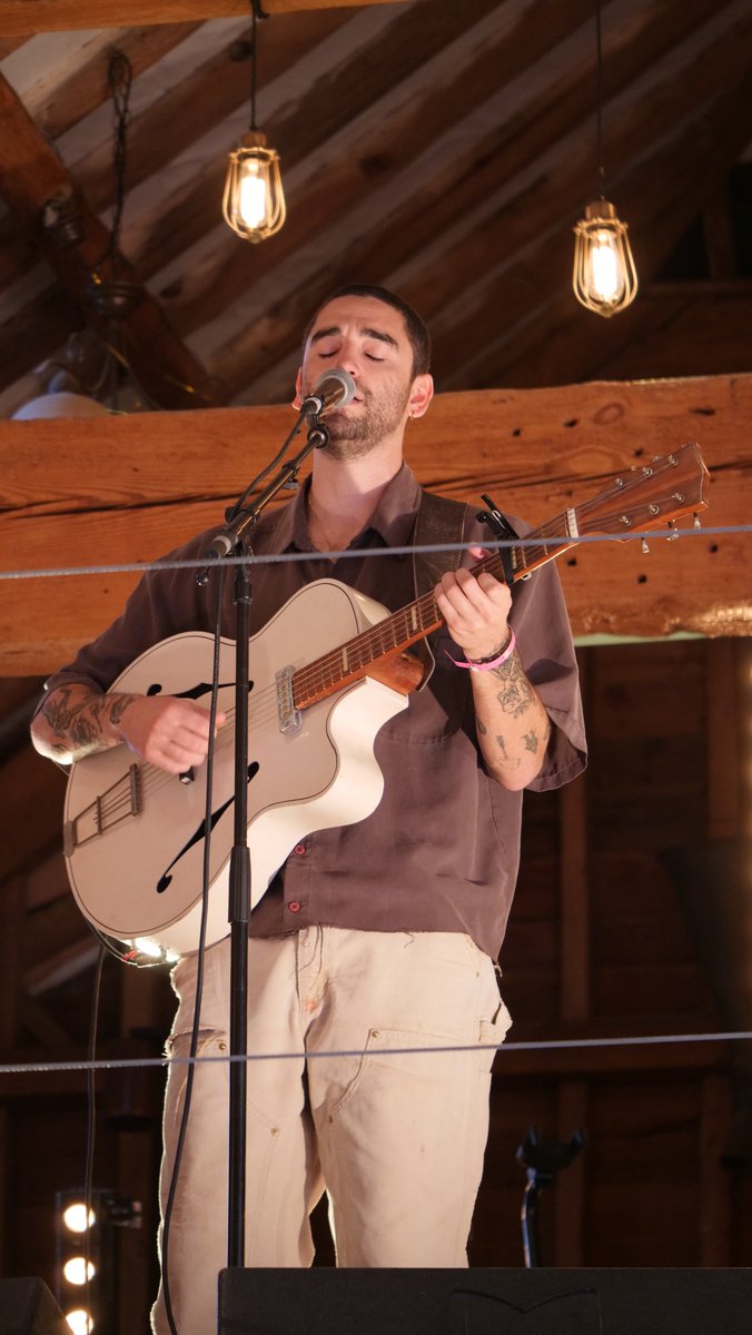 Rain or shine, barn always delivers! <a href="/PlestedMusic/">Plested</a> wrote a song with the audience while it was raining down. <a href="/MoncrieffMusic/">moncrieff</a> broke us with his beautiful songs while <a href="/catecanning/">Cate</a> made us dance! Topping it off, <a href="/AdamMelchor/">Adam Melchor</a> brought his sweet tones to the wooden barn!