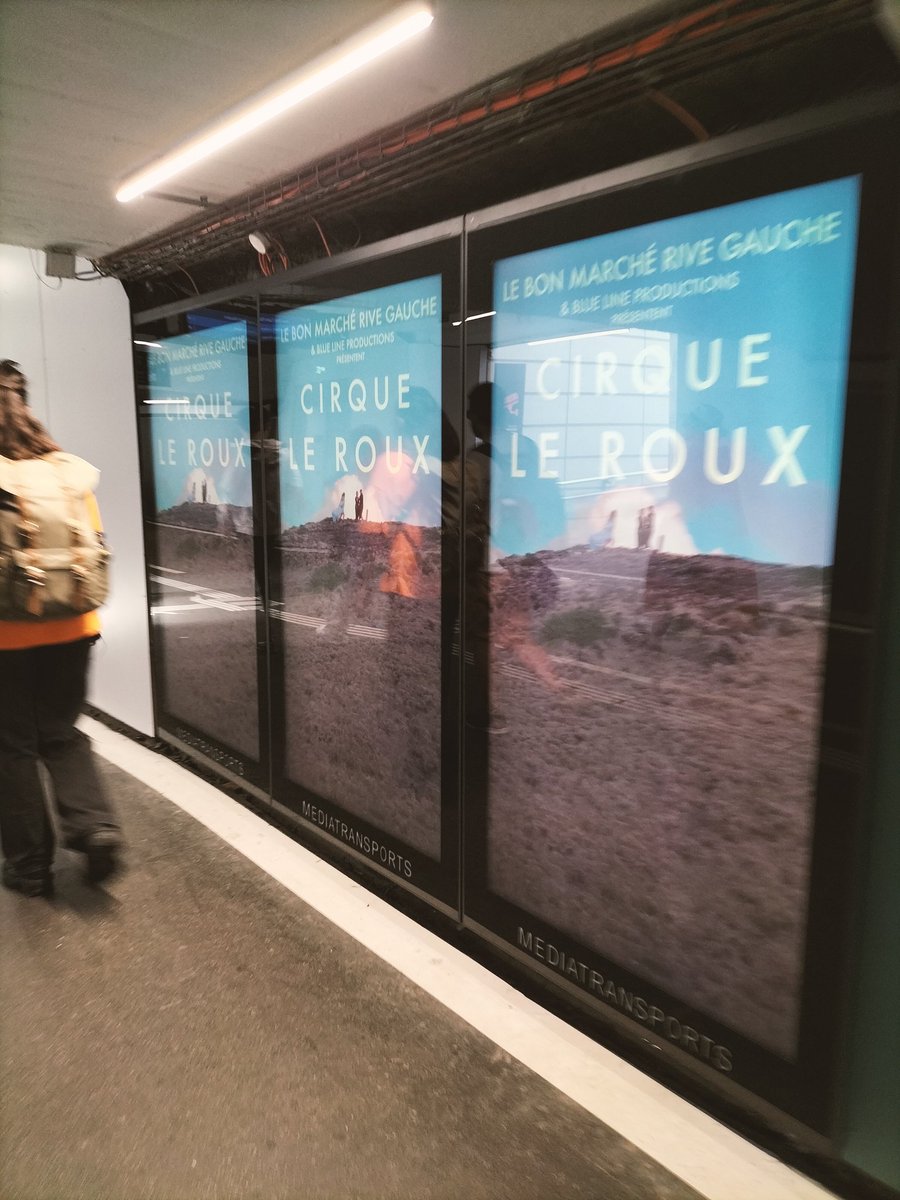 À peine les travaux de rénovation de tunnel de la gare de #Nantes achevés, les écrans vidéos sont déjà de retour. #StopPubVidéo