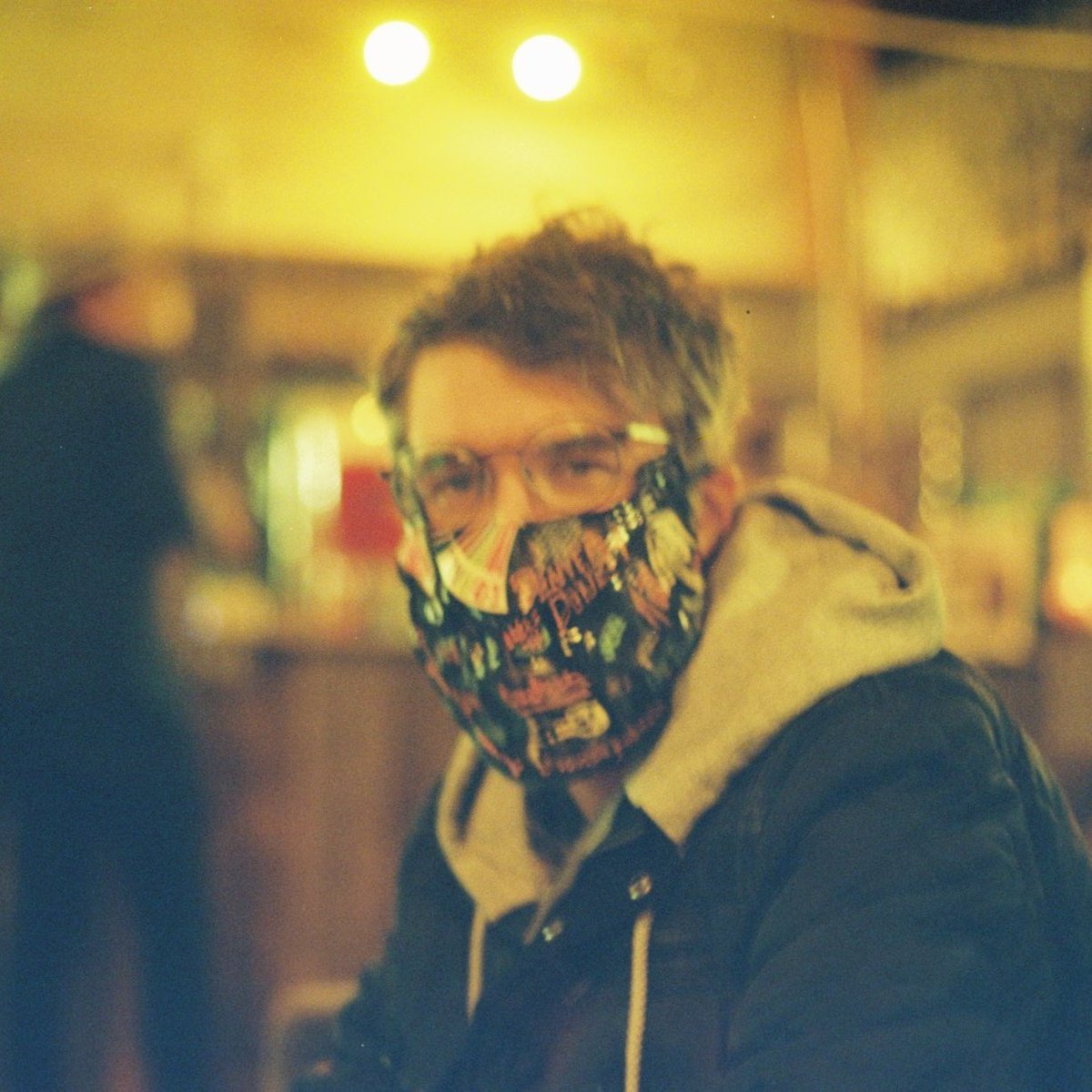 Artist profile thread:

I am an Appalachian collage artist focused heavily in the web3 space and with a high interest in coupling emerging tech with analog practices