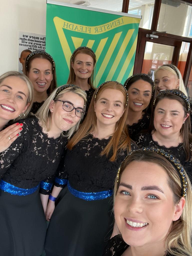 Our @PaulsClonmellon set dancers about to take to the stage in the @leinsterfleadh competition! The best of luck girls!!!👏👏👌🤞🤞