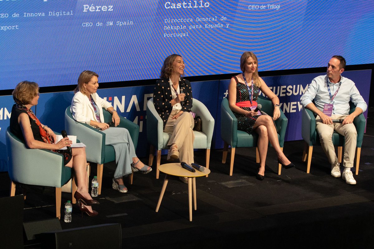 Chinaeuesummit's tweet photo. 🔝Los aspectos clave y las mejores estrategias para triunfar en el 𝗺𝗲𝗿𝗰𝗮𝗱𝗼 𝗰𝗵𝗶𝗻𝗼 fue uno de los platos fuertes del @Chinaeuesummit. 

📱Visita nuestro video y triunfa en el lucrativo mercado chino:
https://t.co/5mMlxhcnlQ

#chinaeuesummit #thinknew #erutadelaseda https://t.co/cBRjtyBEiU