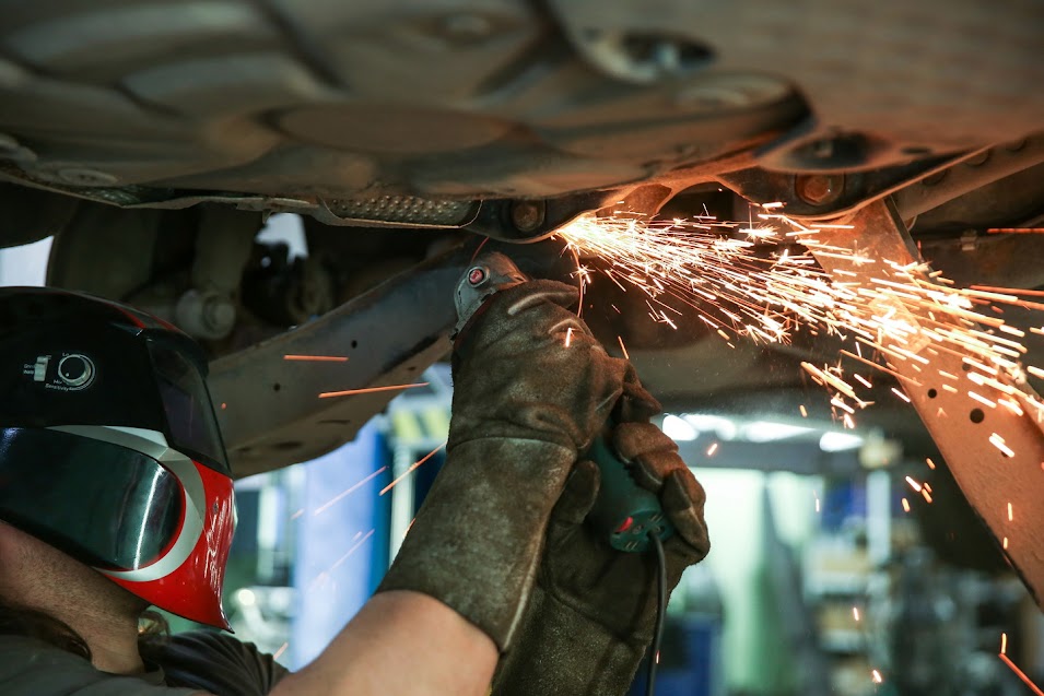 PPaintCollision's tweet photo. Looking for an auto paint and auto body repair shop? Look no further! Precision Paint &amp; Collision is here for you! https://t.co/tLdCSOLffJ #AutoBodyShop #CollisionRepair #CollisionRepairShop #PleasantHill #CarAccidentRepairs #AccidentRepairShop https://t.co/35F4JpS7by