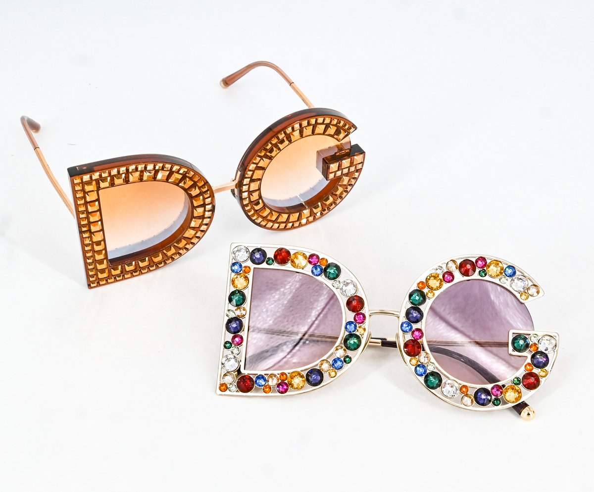 ClotheshorseA's tweet image. Which pair of sunnies are you wearing this summer?🌟 
.
.
.
.
#summerdrop #summervibes #summernew #summerlook #summerootd #summertrends #summer2023 #summertime #sunshine #summerfashion #summerfashiontrends #fashionstyle #ootd #ootdfashion #summertrend #mermaidcore #mermaid #vogue