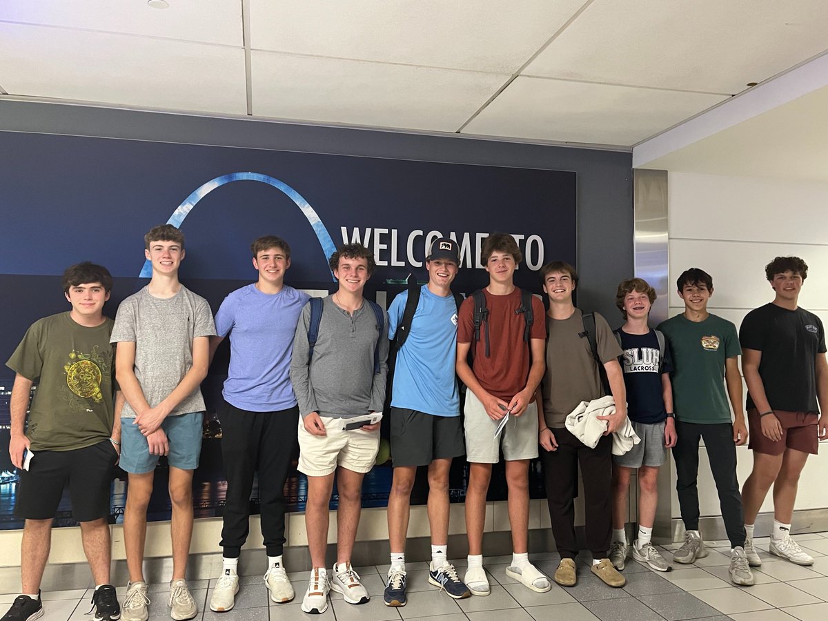 SLUHGlobalEd's tweet photo. ¡Número nueve! After a short break, SLUH Global Ed summer programming resumes with our Spanish Language Immersion program at Jesuit partners, Colegio San Pedro Claver in Bucaramanga, Colombia. 10 rising JR's are off for 3 weeks of culture, language, &amp; community. 1 more to go! https://t.co/OnQCkfRiJ3