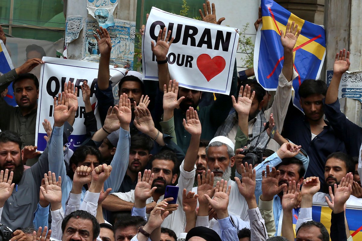 TRTWorldNow's tweet photo. In pictures: Thousands of people rally in streets across Pakistan to condemn burning and desecration of Quran in Sweden that has outraged Muslims worldwide https://t.co/wkmNFwWjYW