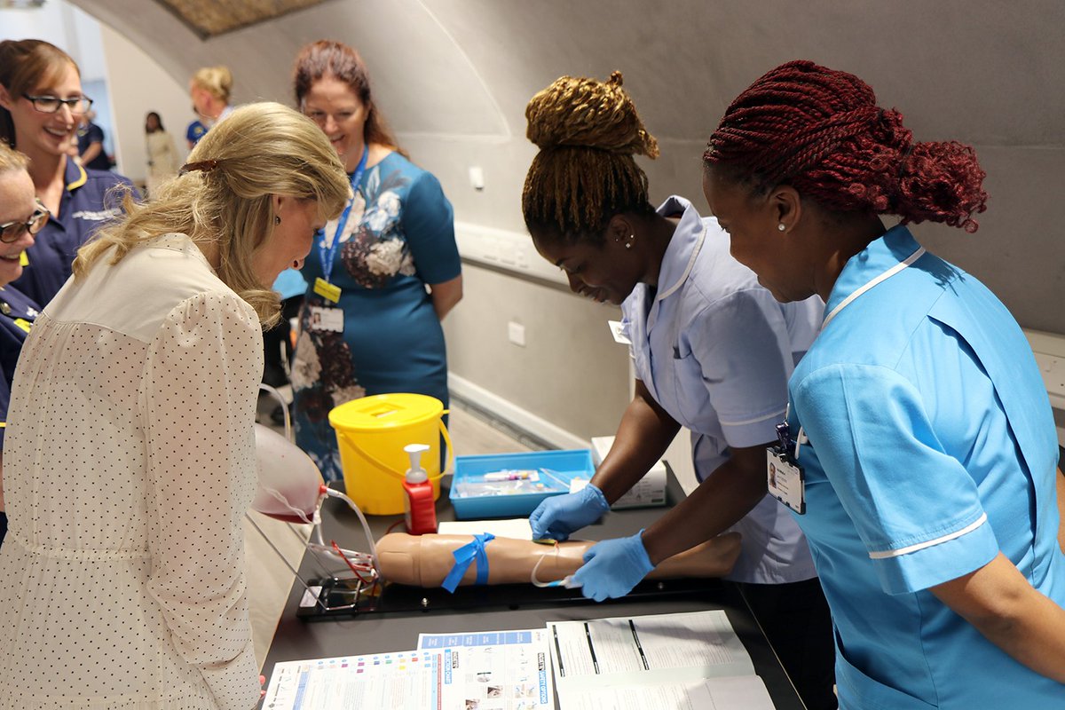 King's College NHS tweet media