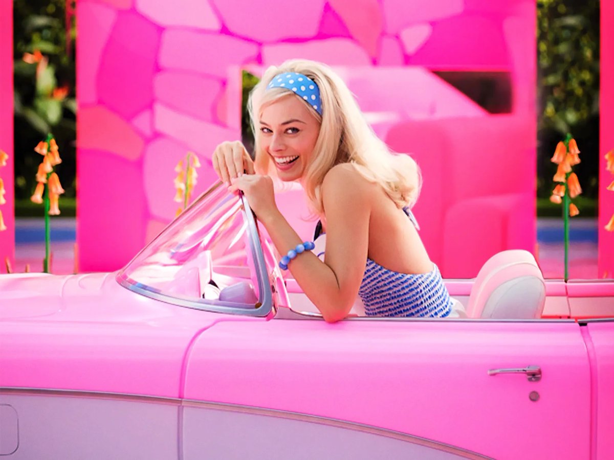 PopBase's tweet photo. Diablo Cody on why she couldn't write a draft for #Barbie and left the project in 2018:

“They wanted a girl-boss feminist twist on Barbie, and I couldn’t figure it out because that’s not what Barbie is.” https://t.co/Urpk9Jioty