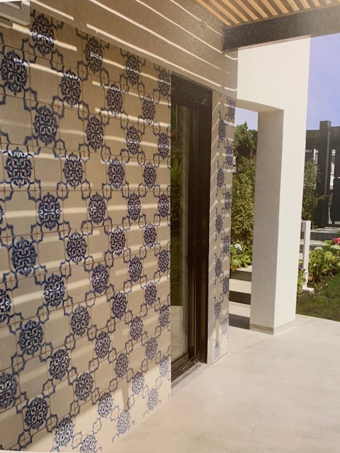 Enhancing any Exterior or Interior area - this Decorative feature wall in modular decors on handmade glazed terracotta tiles, sizes 20 x 20cm and 15 x 15cm

Dun Laoghaire Showrooms call: 01 2800921

#worldofinteriors @DalkeyF #interiordesigner @DunLaoghaireTn