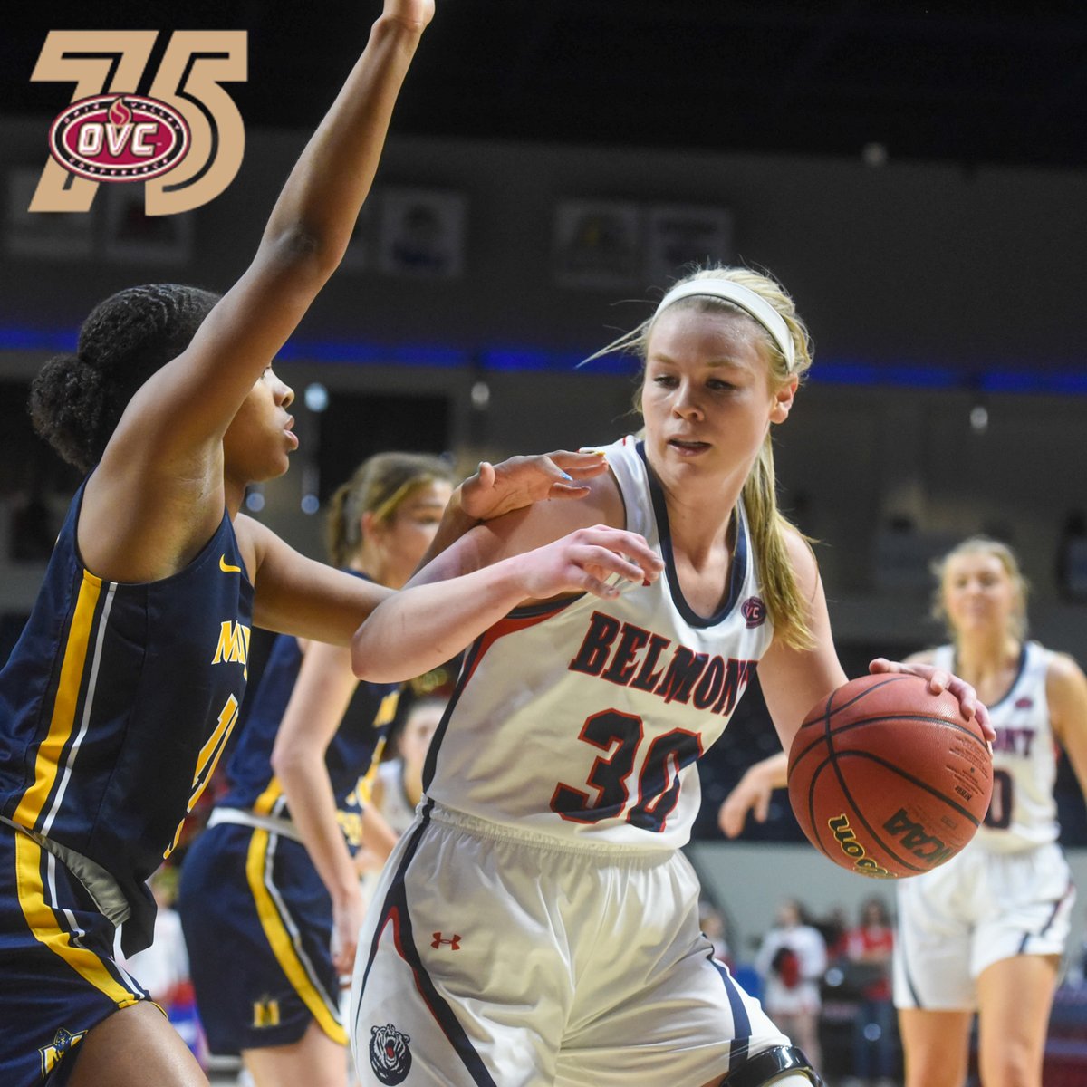 BelmontWBB's tweet photo. Ellie Harmeyer @ellierae23, Maggard @darby_3, McCabe @sallymccabe50 and HC @BartABrooks named to @OVCSports' 𝟕𝟓����𝐡 𝐀𝐧𝐧𝐢𝐯𝐞𝐫𝐬𝐚𝐫𝐲 𝐖𝐨𝐦𝐞𝐧'𝐬 𝐁𝐚𝐬𝐤𝐞𝐭𝐛𝐚𝐥𝐥 𝐓𝐞𝐚𝐦 🐻🏀

📰 🔗 https://t.co/OWL1GDayOU

#ItsBruinTime | #Splashville https://t.co/P5ZmaOH7eI