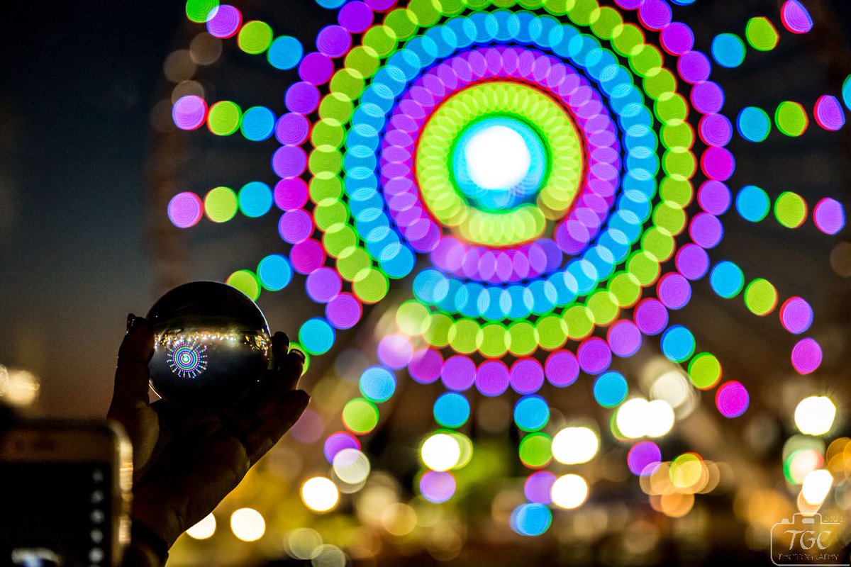 TGCPhoto's tweet image. Crystal ball, meet ferris wheel. Ferris wheel, meet crystal ball.

#GoodMatch 
@bransontracks 
#ExploreBranson
