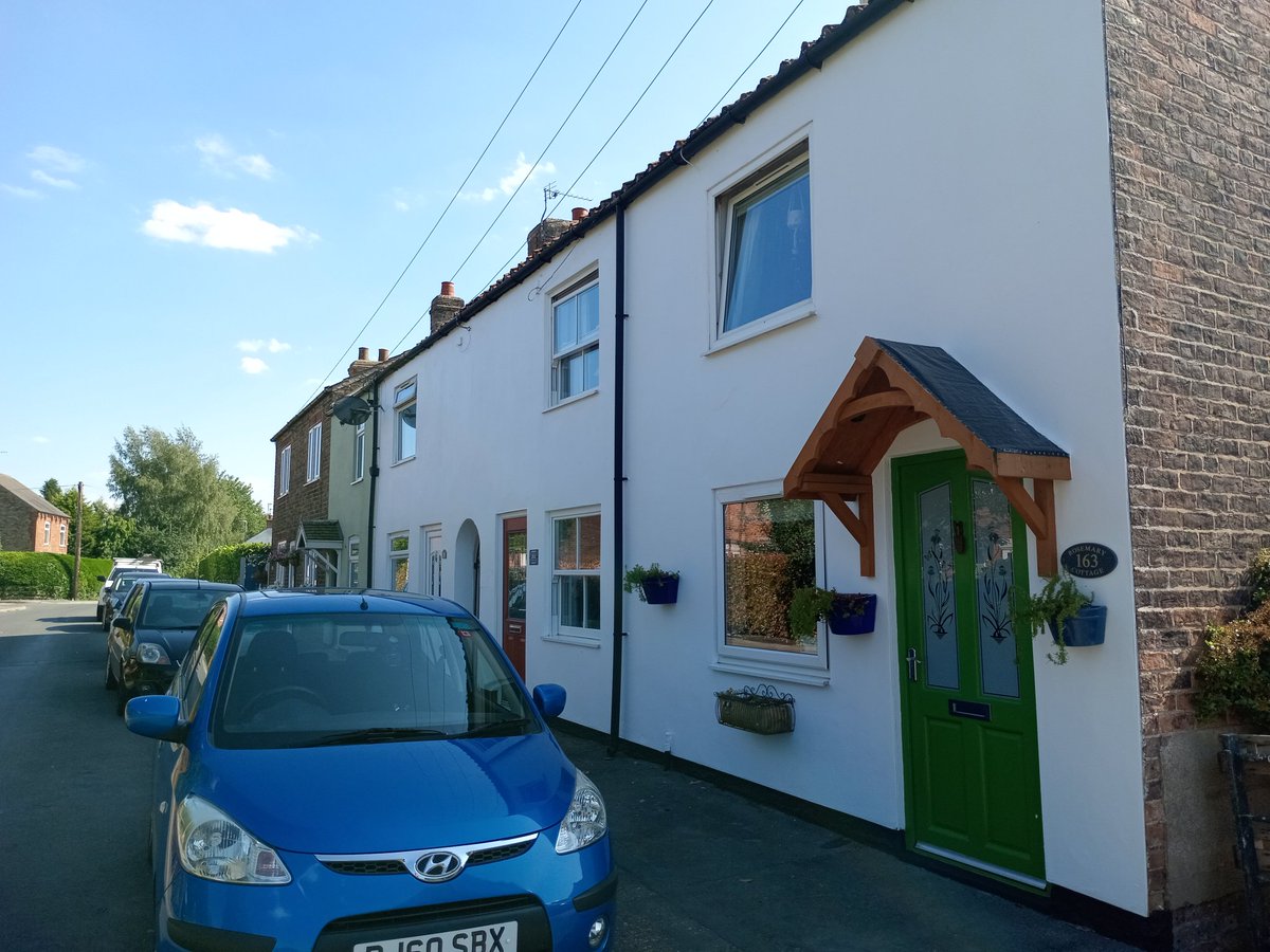 avidgardener72's tweet image. Big thank you to Ryan Pollard @  DR Homesmart for whitewashing our 3 cottages this week excellent job.
Professional &amp;amp; friendly 🌟🌟🌟🌟🌟🌟 #eastyorkshire
#supportinglocalbusiness