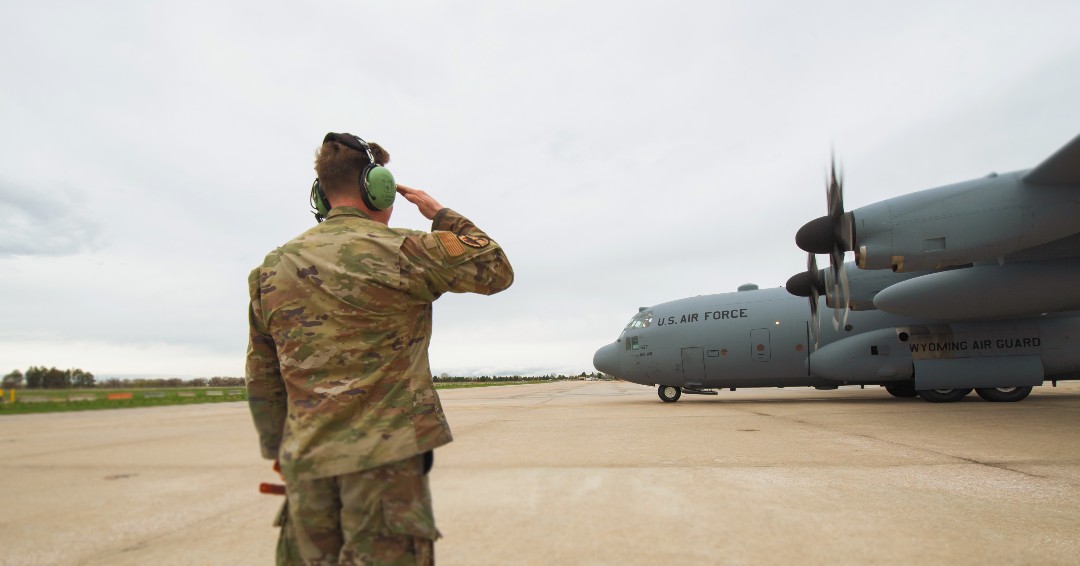 wyoguard's tweet image. Raising a salute to the wings of wonder. 

#c130 #c130hercules #goguard
