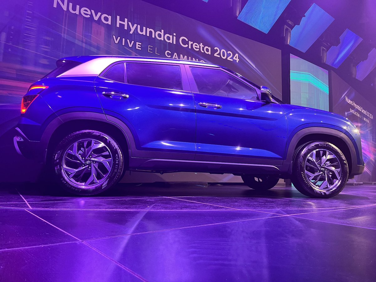 frankvr2597's tweet photo. Anoche conocimos la actualizada @HyundaiMotorMex Creta 2024 y este cambio al frente le vino bastante bien 🤩 https://t.co/4TuHpjzt9X