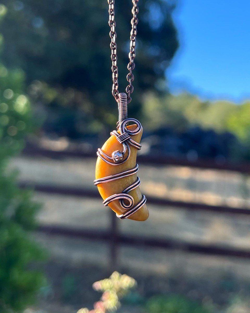 VibeGems's tweet photo. Three new creations are now available on my online portal at https://t.co/PeU4AG9rTq 🪄 Flower Agate, Moss Agate &amp; Healerite Serpentine ✨🌙 https://t.co/qMmkZAUpWb