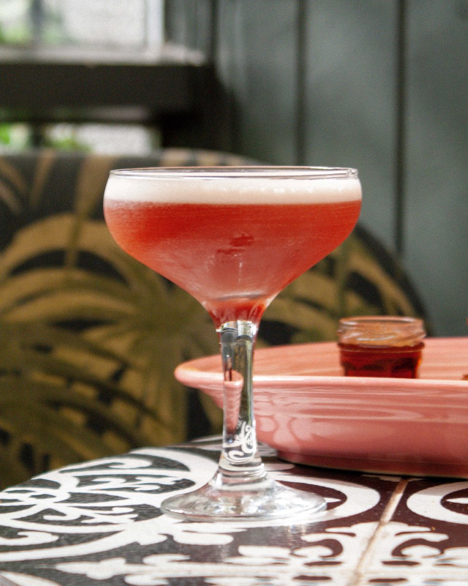 lamppost_cafe's tweet photo. Not sure what to do this weekend? Why not join us for a wee cheeky cocktail brunch 🍸

🦁

#DogFriendlyBelfast #Thelamppostcafe #Belfast #EastBelfast #SpecialityCoffee #Narnia #BelfastCoffee #FamilyFriendly #DogFriendly #Cafe https://t.co/vXsiDInQVH