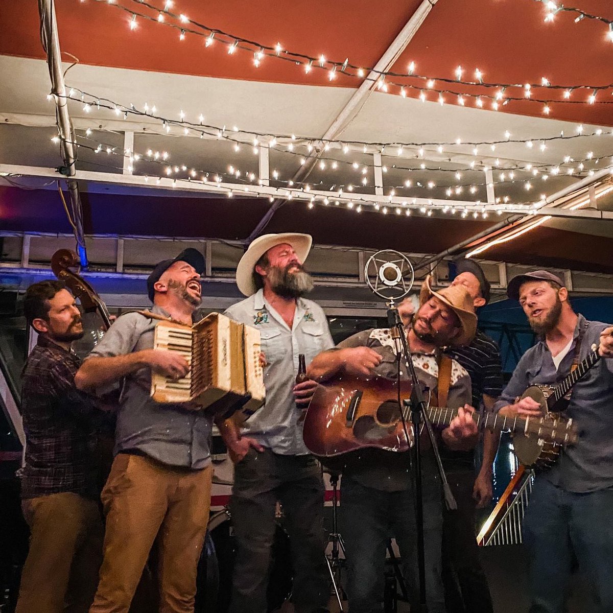 🎟️ Tickets for Oyo on the Ohio 2023 are now on sale. Join us on the Valley Gem August 26 with special guests Jesse Milnes and Emily Miller!
➡️ oyoontheohio2023.eventbrite.com