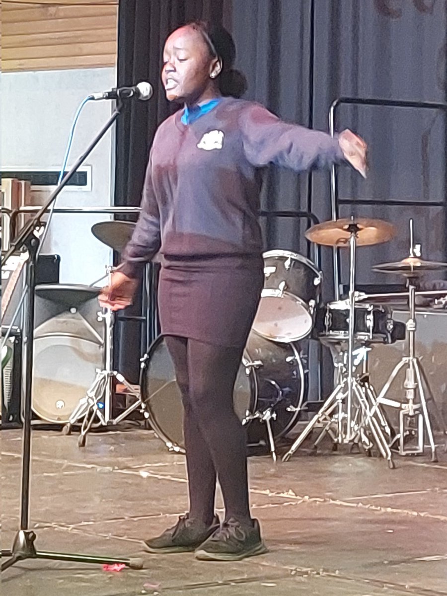 My last Eisteddfod @Main_MACS was a memorable one. Diolch to the wonderful Golwg pupils, you were amazing. Diolch to the fabulous staff too. Diolch @MrsEvansMACS &amp; the languages team. Diolch fellow house captains, you were all fab! @MacsDrama @TBreeze92 <a href="/GiveEmL/">Mrs L</a> <a href="/EISTEDDFODMACS1/">@EISTEDDFODMACS1</a>