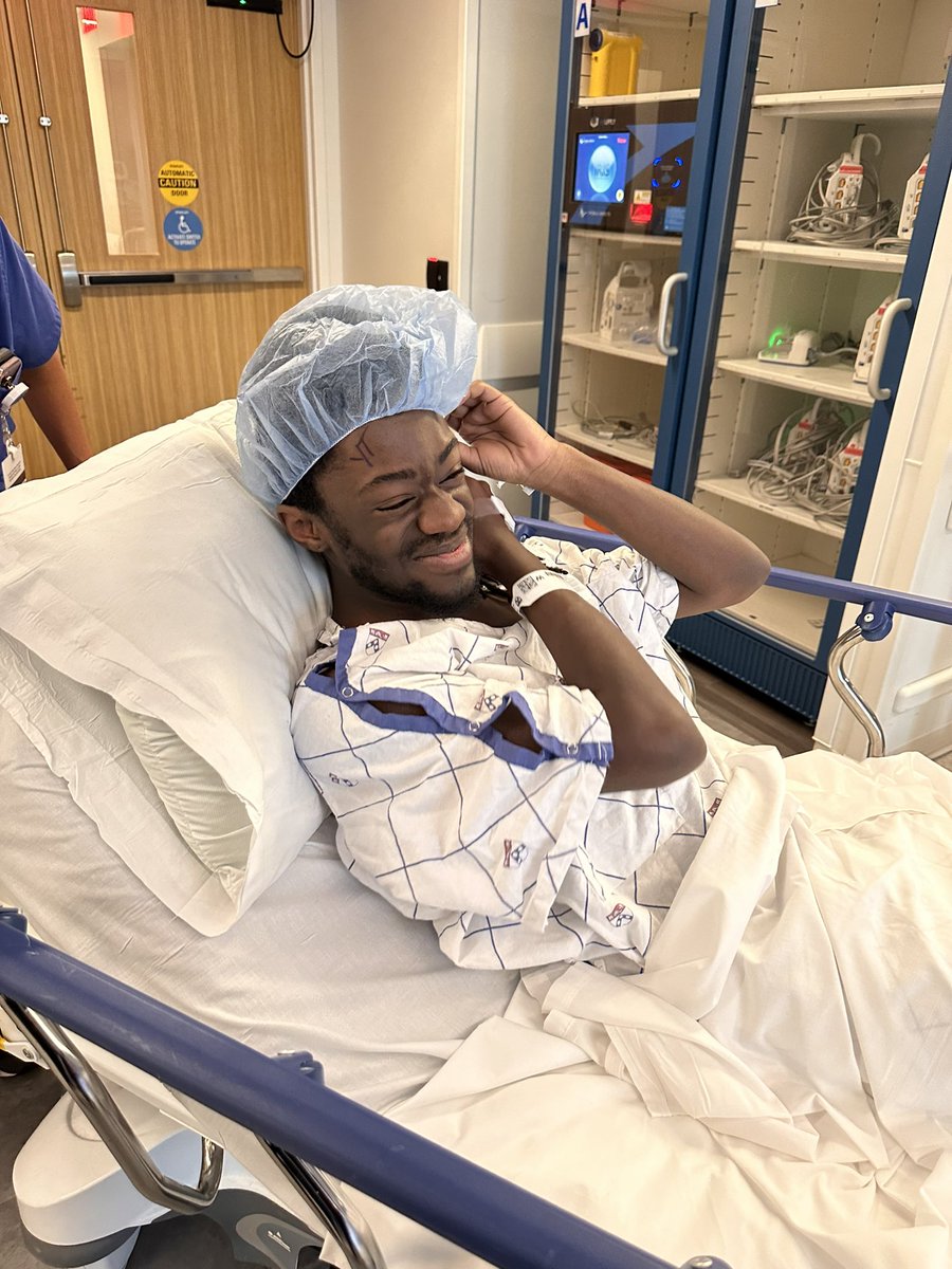 pastoremase's tweet photo. Thanks for all the prayers. The brain surgery was a success! God is just such a great God! 😩😭🙌🏿p.s. This is a preop pic! #yahwehrapha #jehovahrapha https://t.co/QZk3iIEGPZ