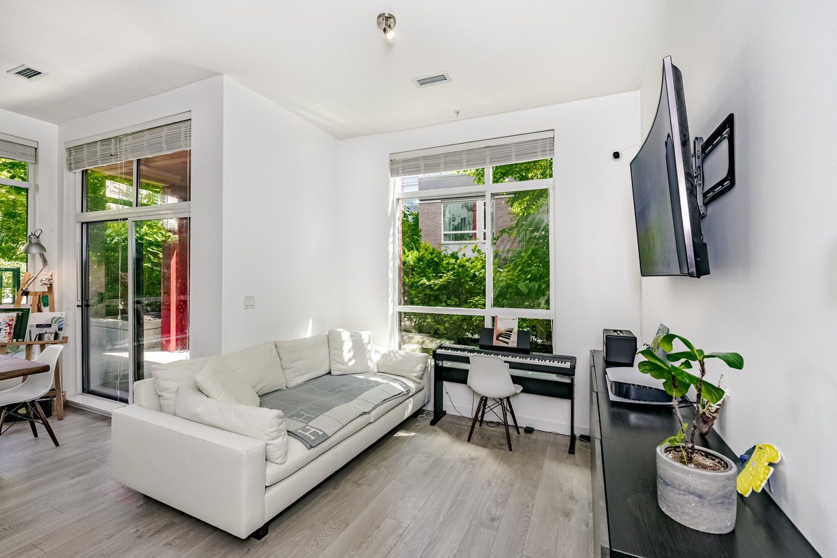 ✨JUST LISTED!✨
📍111-3581 Ross Drive, Vancouver at UBC 
👉3 BD | 2 BTH | 1,065 SQFT GROUND LEVEL W/PRIVATE ENTRANCE &amp; HUGE COVERED PATIO!
✅Listed for $1,449,000
Steps to UBC’s Westbrook Village. Open house July 9, 2-4 PM.