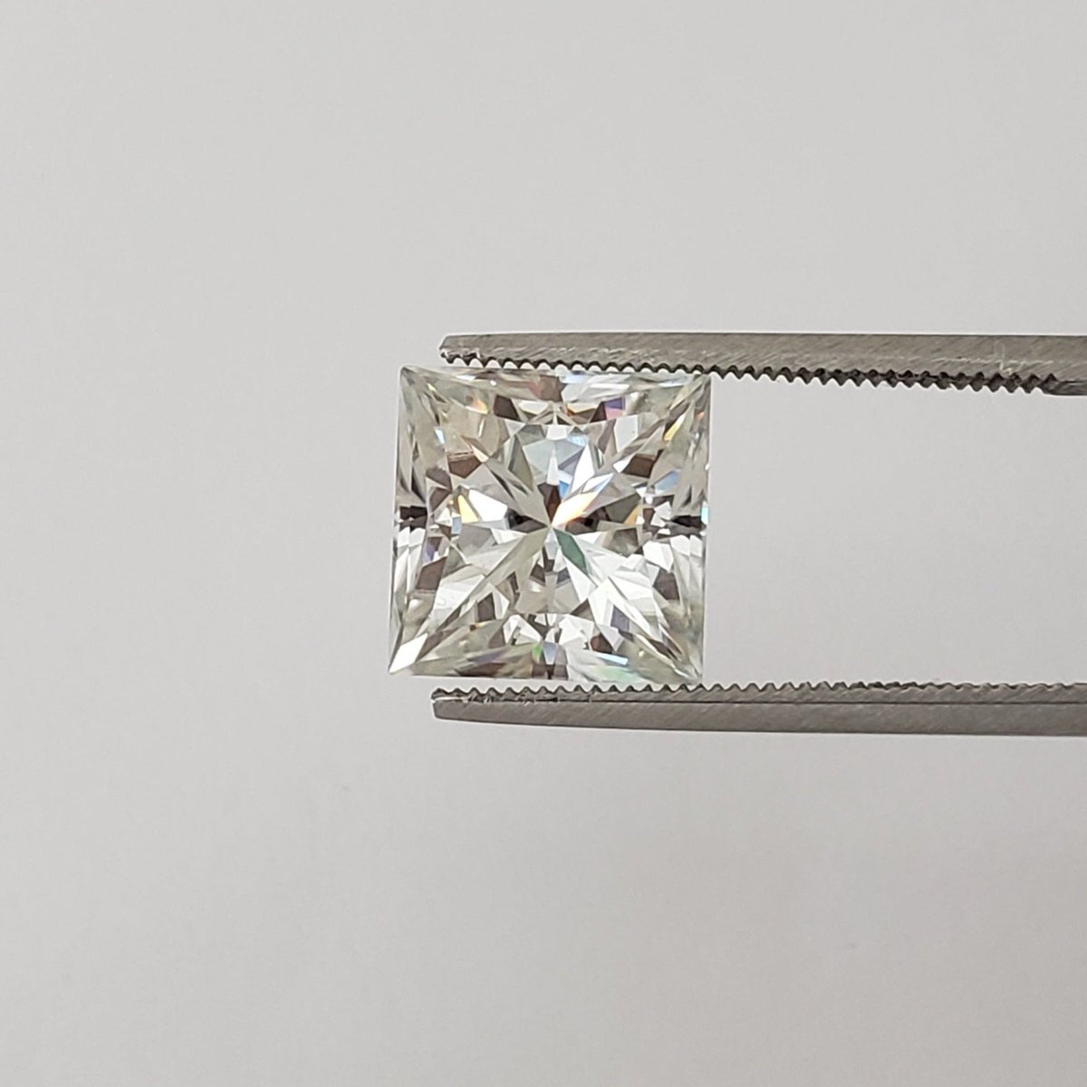CanagemDotCom's tweet image. Moissanite | Princess Cut | White | 9.5mm 
presented by Canagem.com 

at bit.ly/3D2BDKV

#DiamondAlternative #DiamondReplacement