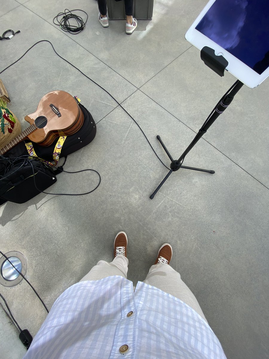 Segundo concerto do dia, go go go. Logo à noite toco no Oboé, em Braga, com direito a stream na Kick. Quero ver gente por lá 😄