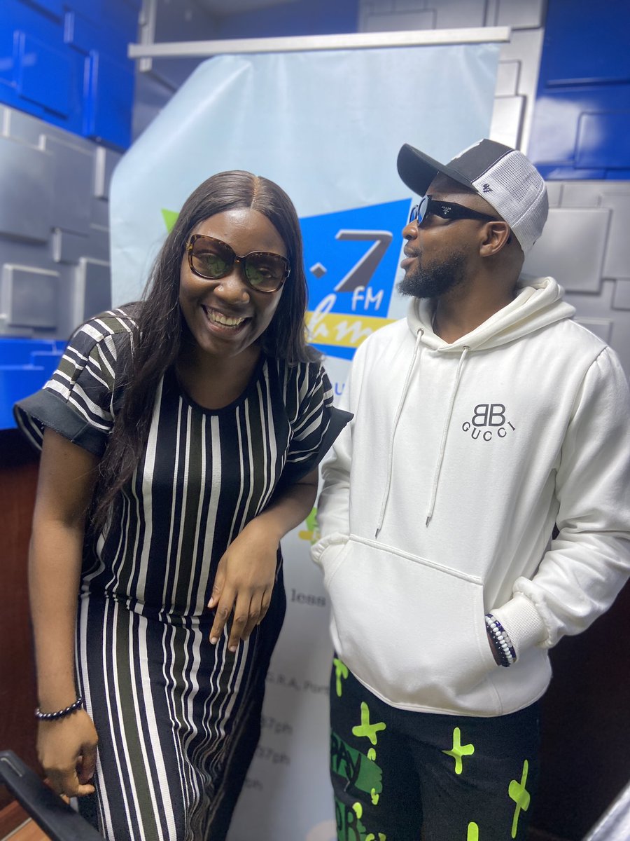 justicechidijc's tweet photo. Thanks @StephBlackPearl For Having Me On Your Show #RhythmNSoul
Keep Streaming And Sharing “AGAIN”
👉🏾 https://t.co/FhP8EWPfoC 👈🏾
#JCAGAIN https://t.co/Dq24zpRv21
