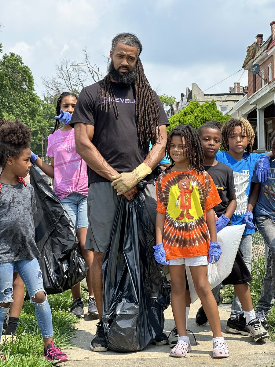 Aaron Maybin tweet media
