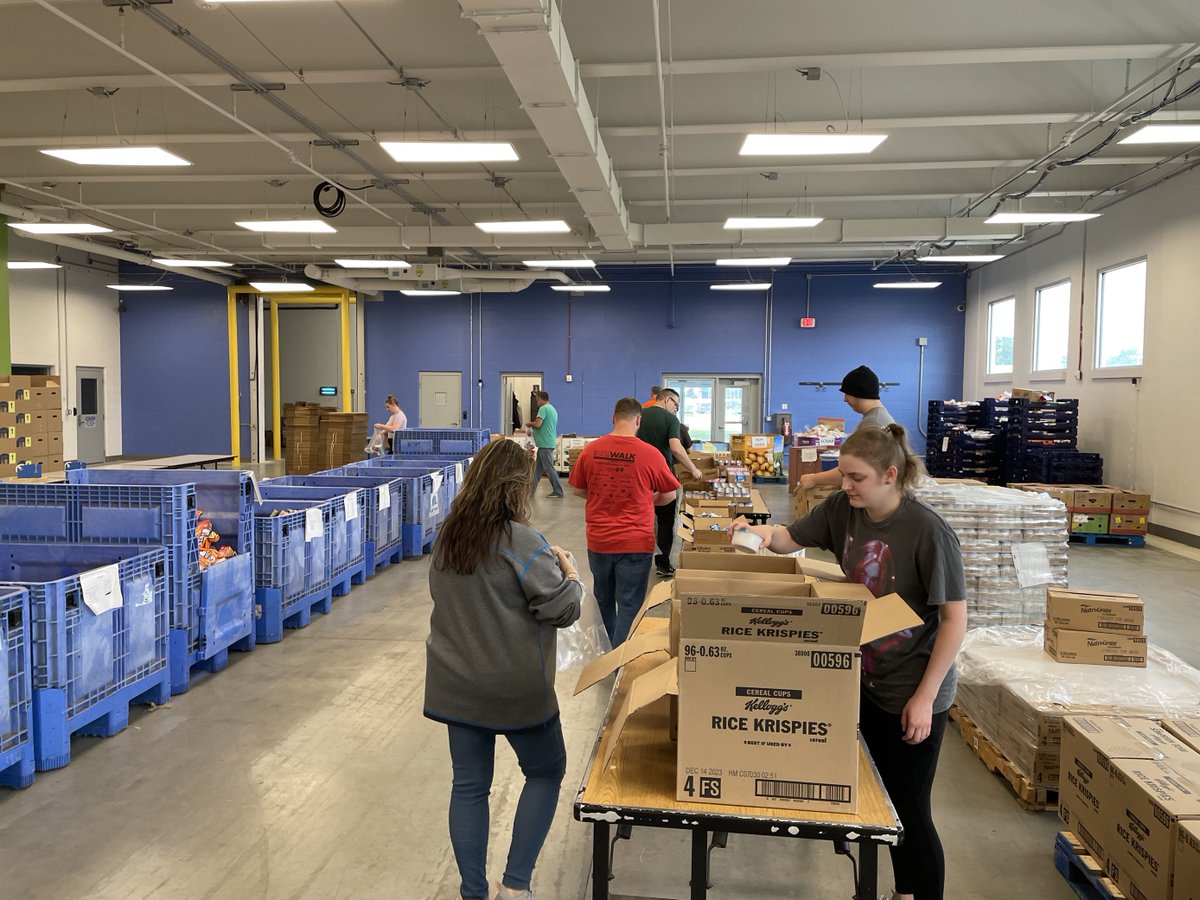 Here at Master Builders Solutions, we take pride in giving back to the community and helping those in need. Last week, our team packaged over 720 bags of food at the Greater Cleveland Food Bank. #northamerica #volunteering #WeFeedCle #EndHunger