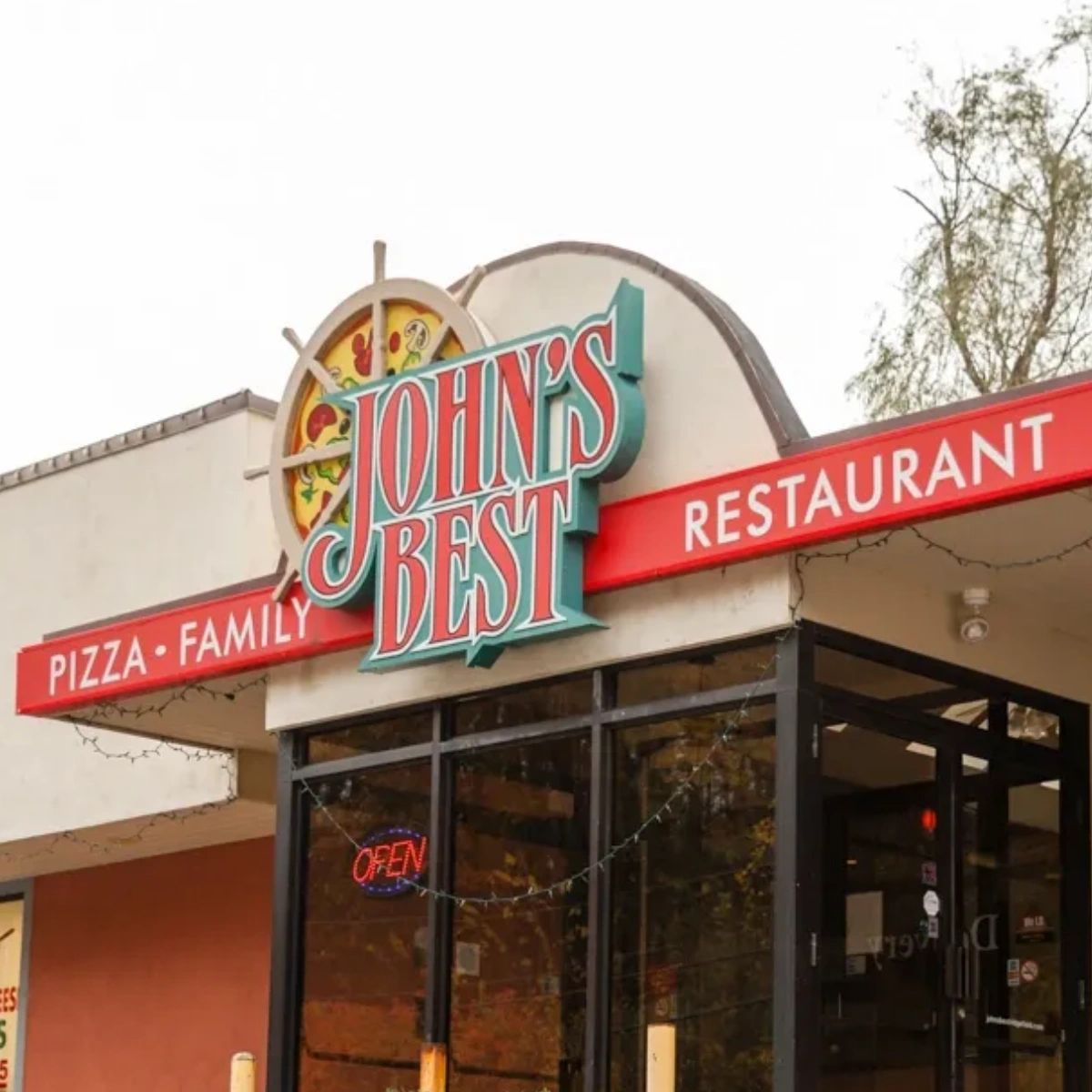 JohnsBestPizza's tweet photo. Come in and treat yourself to a night out! Our dine-in menu is filled with classic pasta dishes, delicious pizza, and more. 

#RidgefieldCT #CTBites #HelloRidgefield #CTEats #RidgefieldCTMoms #Redding #ReddingCTMoms #RidgefieldEats #InRidgefield #WiltonCT #DanburyCT https://t.co/gvvHYf2VGQ
