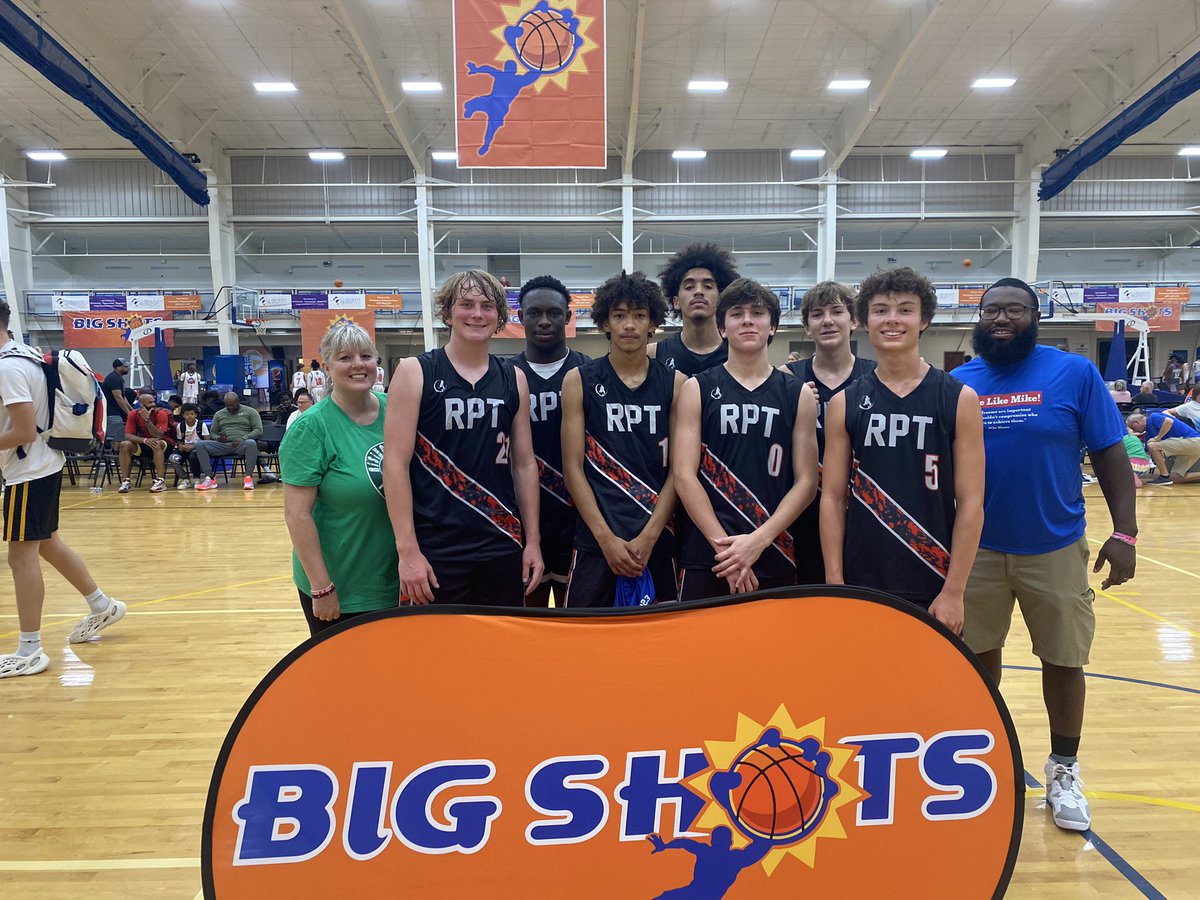 #BIGSHOTS #MyrtleLive 

16u Platinum Silver Championship 🏆

Rising Pro Training - 76 
31 Brennon Oldham 21 

WV Hustle - 49