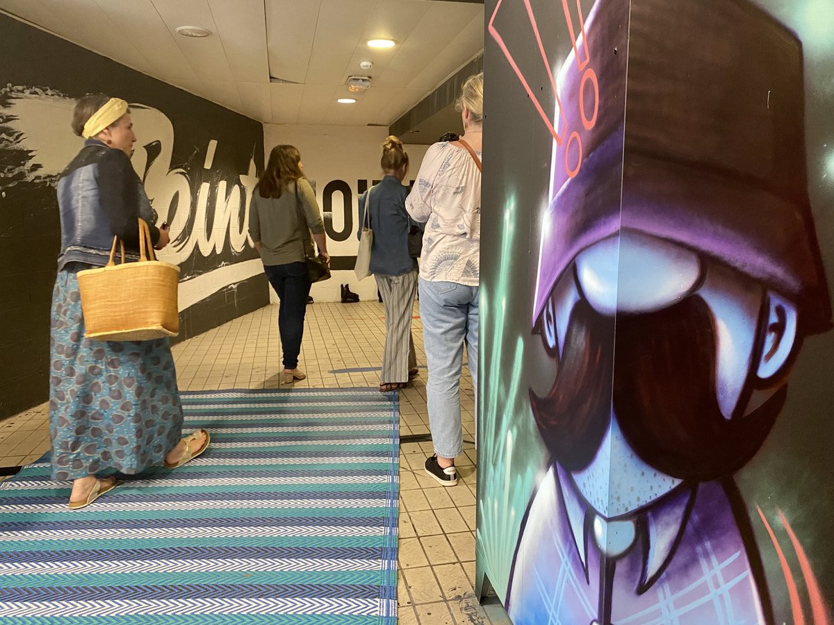 CergyPontoise95's tweet image. Top départ du temps fort de #CapsAttack dans le Grand Centre de la @villedecergy ! 🤩💯 Pour l'occasion, découvrez la peintinoire, grande nouveauté cette année dans l'ex-patinoire de Cergy ! 🙌
📍 Véritable musée éphémère, le lieu a été investi par les artistes d'Art Osons.