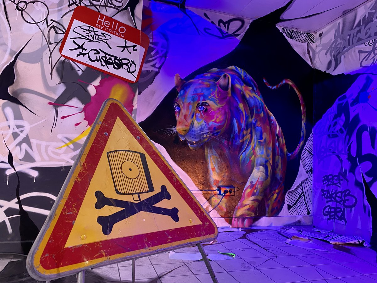 CergyPontoise95's tweet image. Top départ du temps fort de #CapsAttack dans le Grand Centre de la @villedecergy ! 🤩💯 Pour l'occasion, découvrez la peintinoire, grande nouveauté cette année dans l'ex-patinoire de Cergy ! 🙌
📍 Véritable musée éphémère, le lieu a été investi par les artistes d'Art Osons.