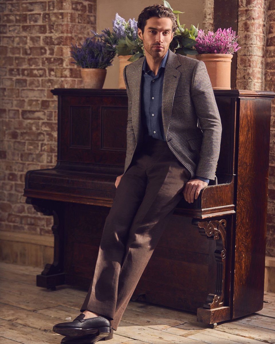 huntsmansavilerow tweet media