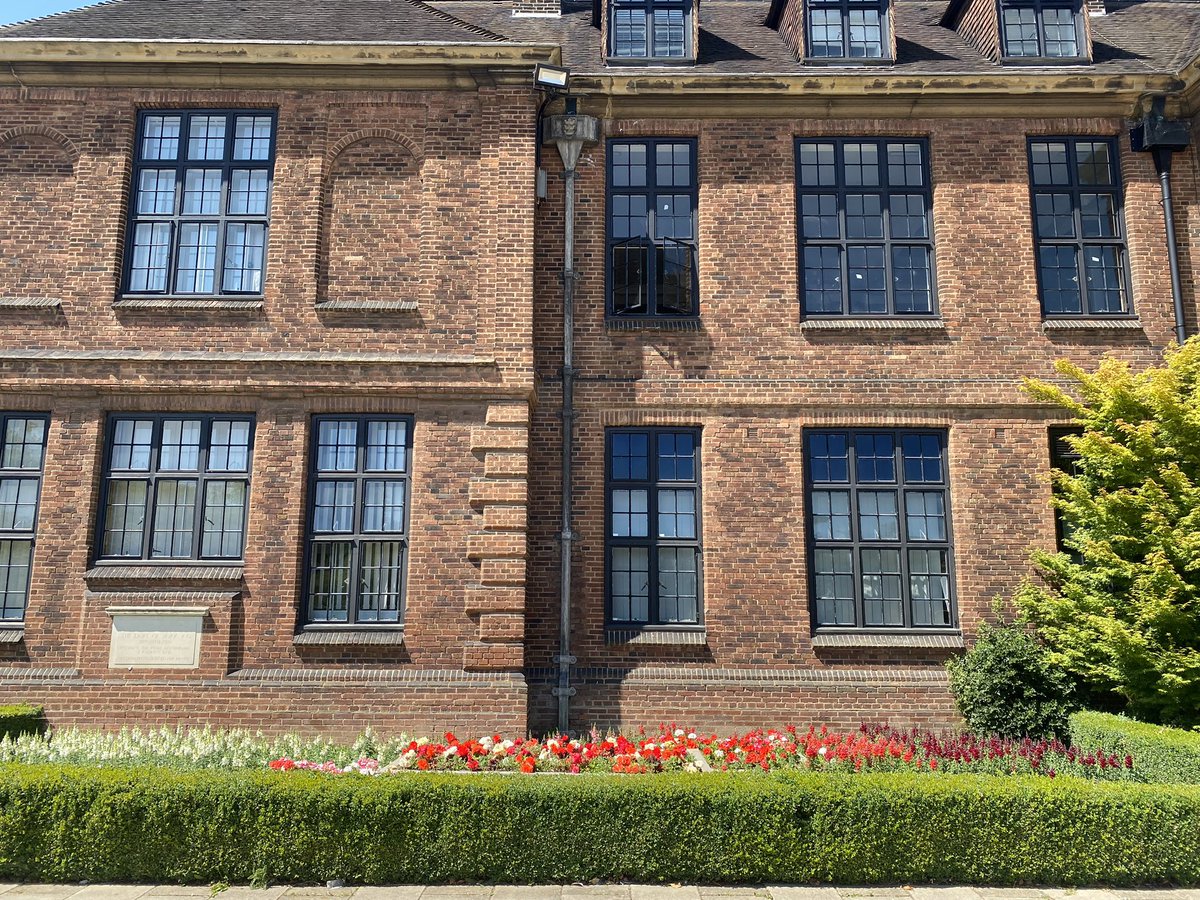 Jafar Iqbal Khan (@jafariqbal_khan) on Twitter photo Thrilled to announce: will be starting my independent career at <a href="/UniOfHull/">University of Hull</a>, Physics Depart. as a Lecturer. Will continue to do ultrafast spectroscopy - immensely thankful to F. Laquai, <a href="/_iainmcculloch/">Iain McCulloch</a>, O. Mohammad and <a href="/dayne_swearer/">Dayne Swearer</a> for their support.
<a href="/KAUST_Solar/">KAUST Solar Center</a> <a href="/NUChemistry/">Northwestern Chemistry</a> Thrilled to announce: will be starting my independent career at <a href="/UniOfHull/">University of Hull</a>, Physics Depart. as a Lecturer. Will continue to do ultrafast spectroscopy - immensely thankful to F. Laquai, <a href="/_iainmcculloch/">Iain McCulloch</a>, O. Mohammad and <a href="/dayne_swearer/">Dayne Swearer</a> for their support.
<a href="/KAUST_Solar/">KAUST Solar Center</a> <a href="/NUChemistry/">Northwestern Chemistry</a>