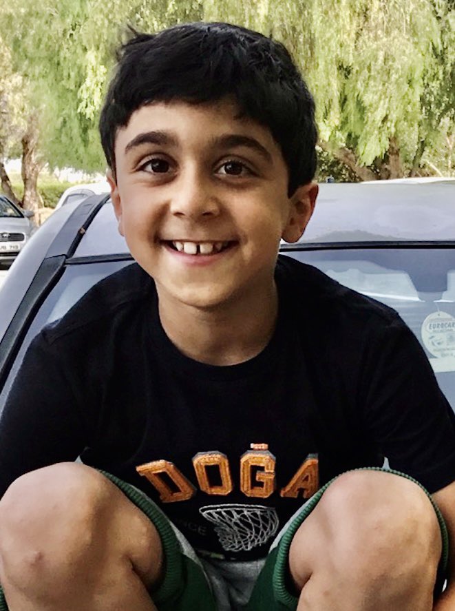 Her bir resminde, her bir sesinde nefesim kesiliyor annem! 
.
Nefesim kesilircesine özlüyorum seni!
.
Senin için yapabileceklerim sınırsızken artık sadece tweet atabiliyorum. Adalet dileniyorum! #isiasortakdavamız