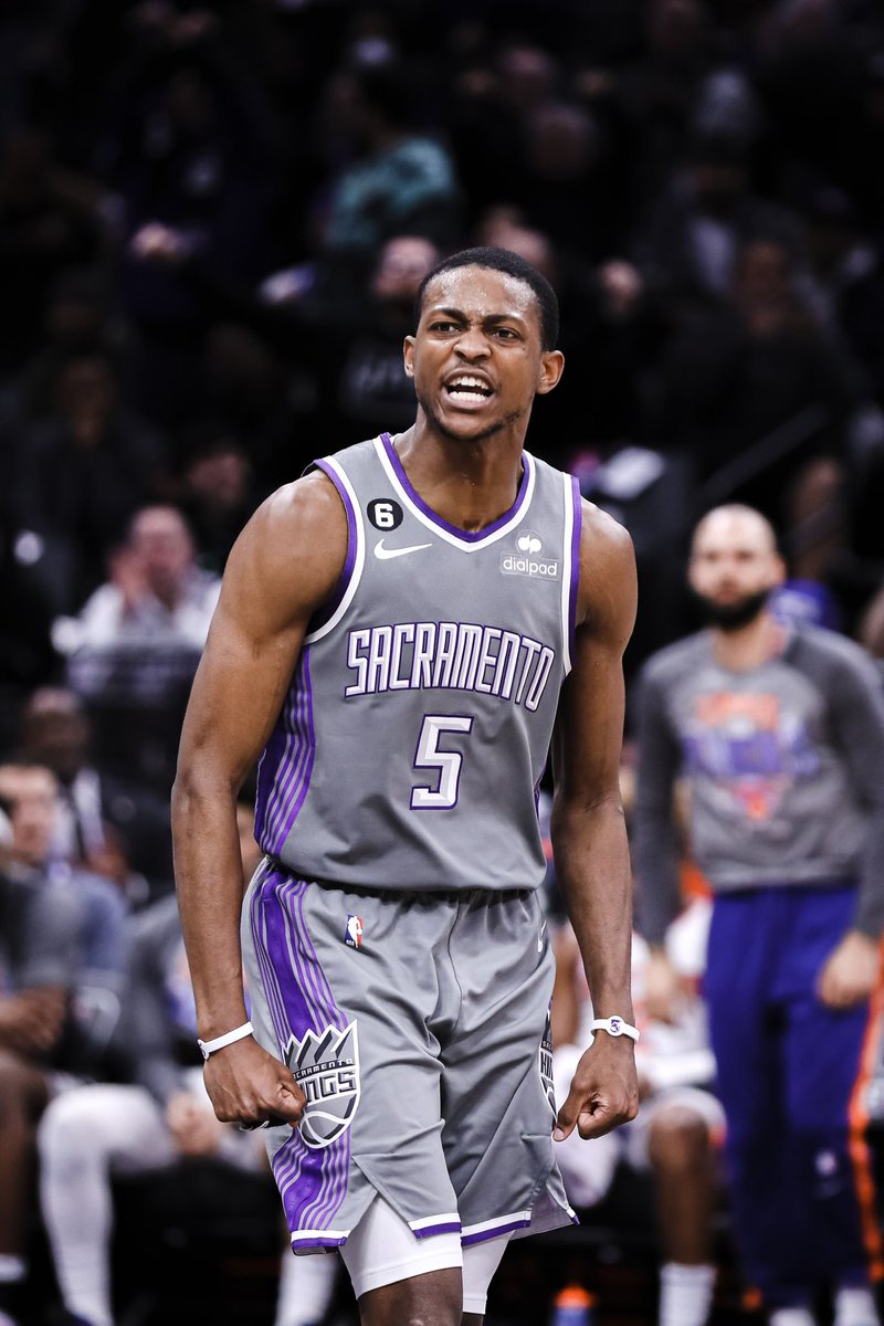 kings_muse's tweet photo. You can only pick one for your All-Time Kings squad, who you taking?

RT for Mike Bibby
Like for De’Aaron Fox https://t.co/1SHAGDJo3r