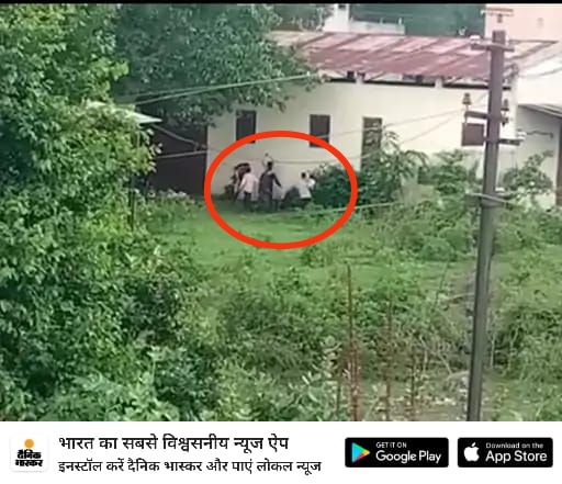 ShahSheikh19's tweet photo. मप्र- बुरहानपुर शहर में राजेश तारे नामक एक ब्राह्मण युवक को कई लोगों ने मिलकर पीटा, उपचार के दौरान मौत. बीच शहर में इसतरह अपराधी बेलगाम है, मप्र एक 'जंगलराज' की बानगी बन गया है.

#BalasoreTrainAccident | #HumaQureshi | #BrijBhushanSharanSingh | #JawanTrailer | Erdogan | #ElonMusk https://t.co/sMNiRLtZGz